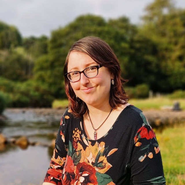 Portrait picture of Dee Muchmore